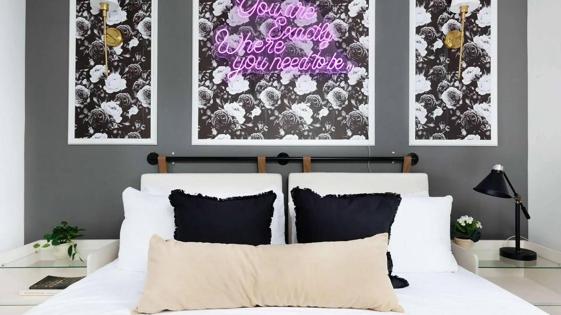 The Azalea & The Sunflower - Two Four Bedroom Homes Nashville Holiday home