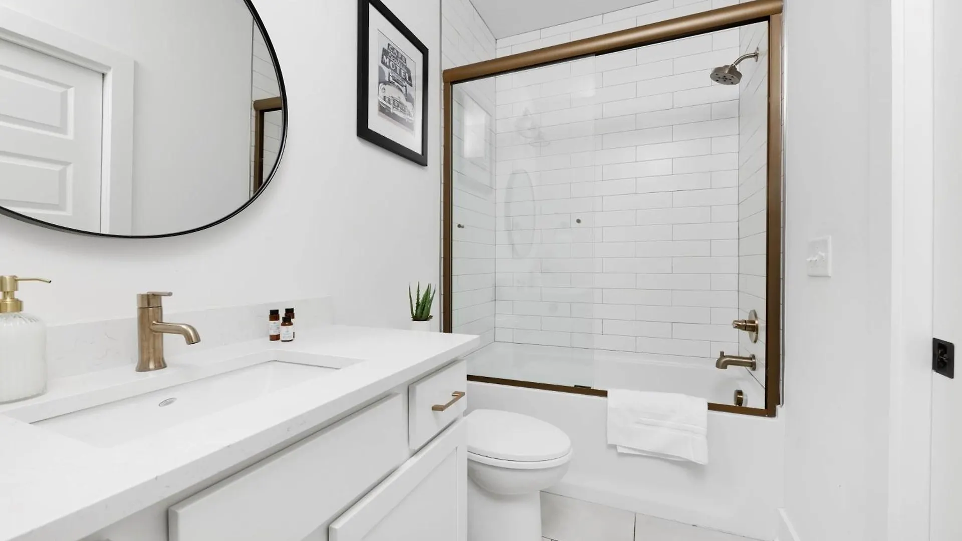 The Azalea & The Sunflower - Two Four Bedroom Homes Nashville
